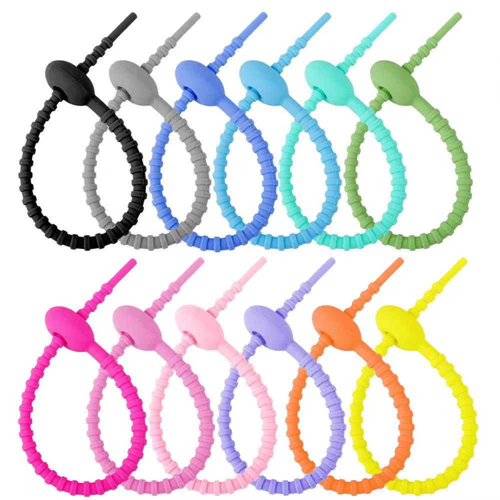 DIY Keychain Starter Kit – 4 in 1 | 17pcs Lobster Clasps, Star Flower Rings & Silicone Cords